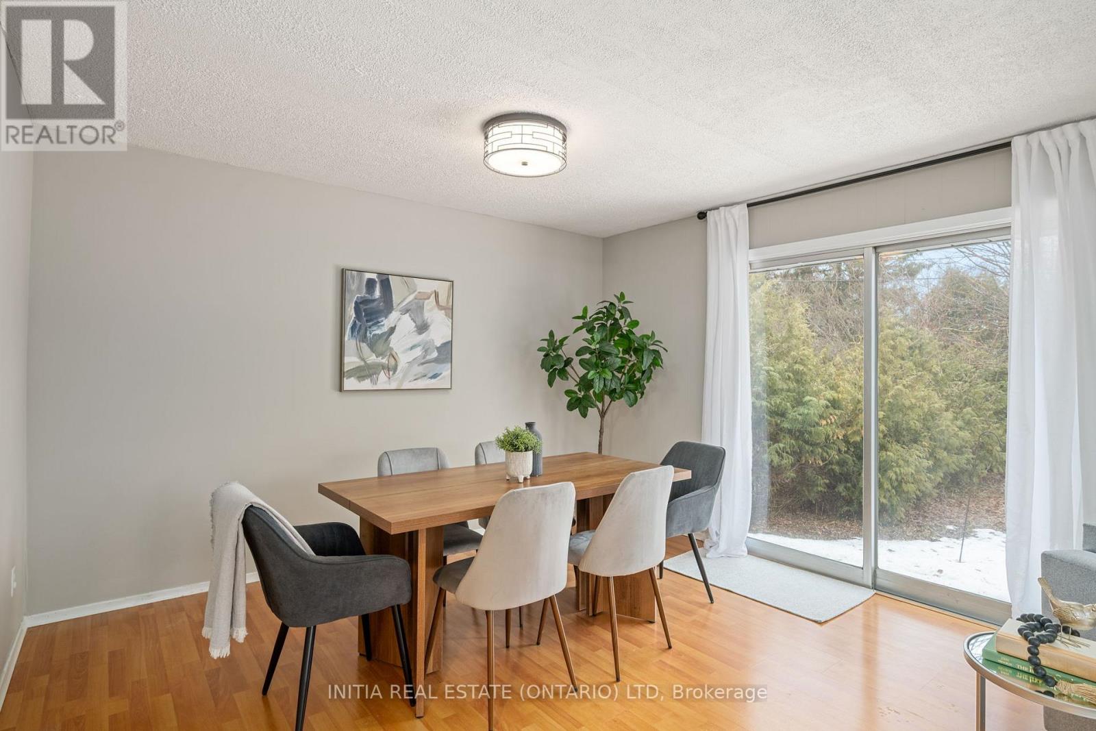 22 Queenston Crescent, London East, Ontario  N5W 1N6 - Photo 12 - X12856252