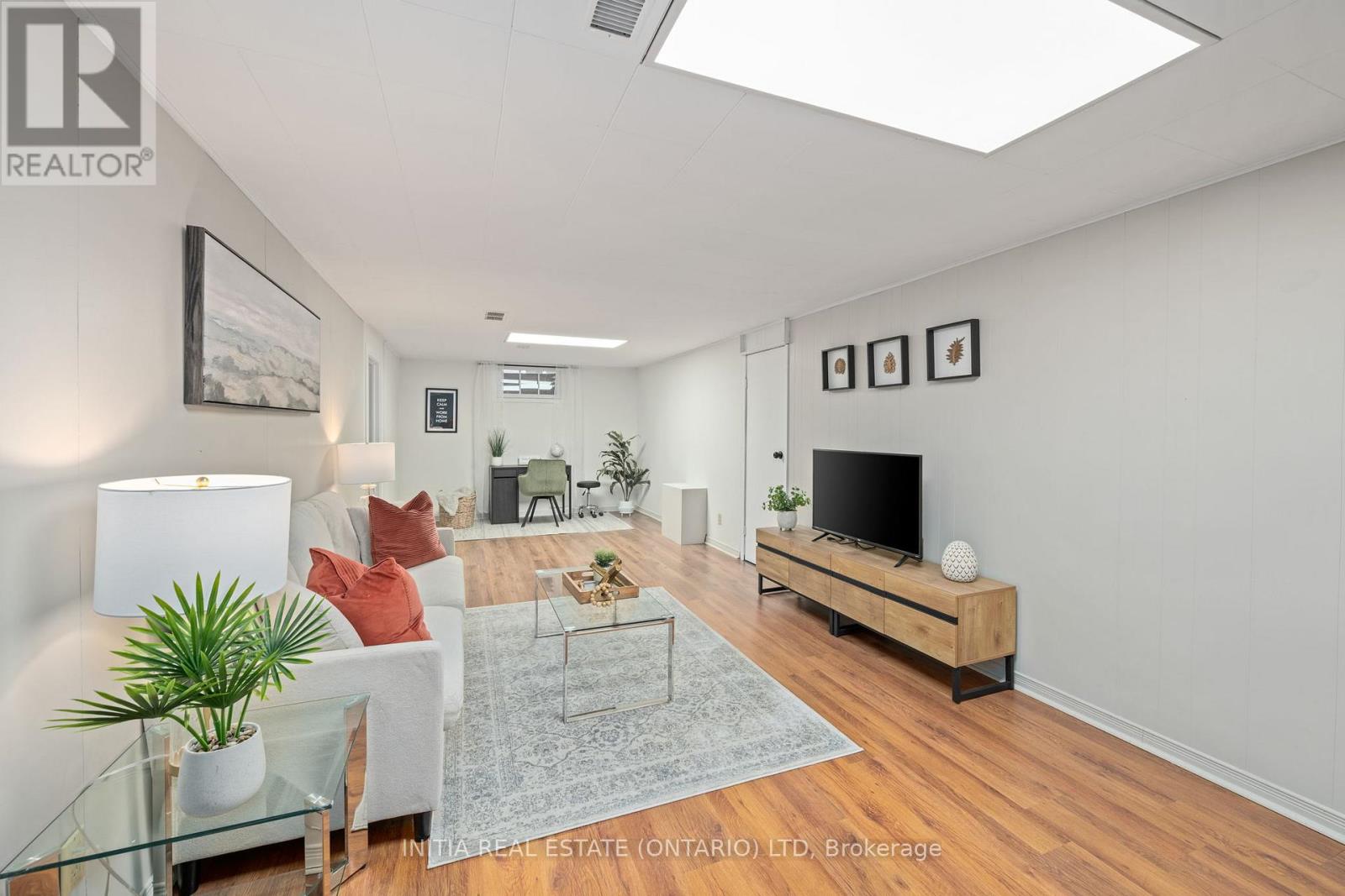 22 Queenston Crescent, London East, Ontario  N5W 1N6 - Photo 18 - X12856252