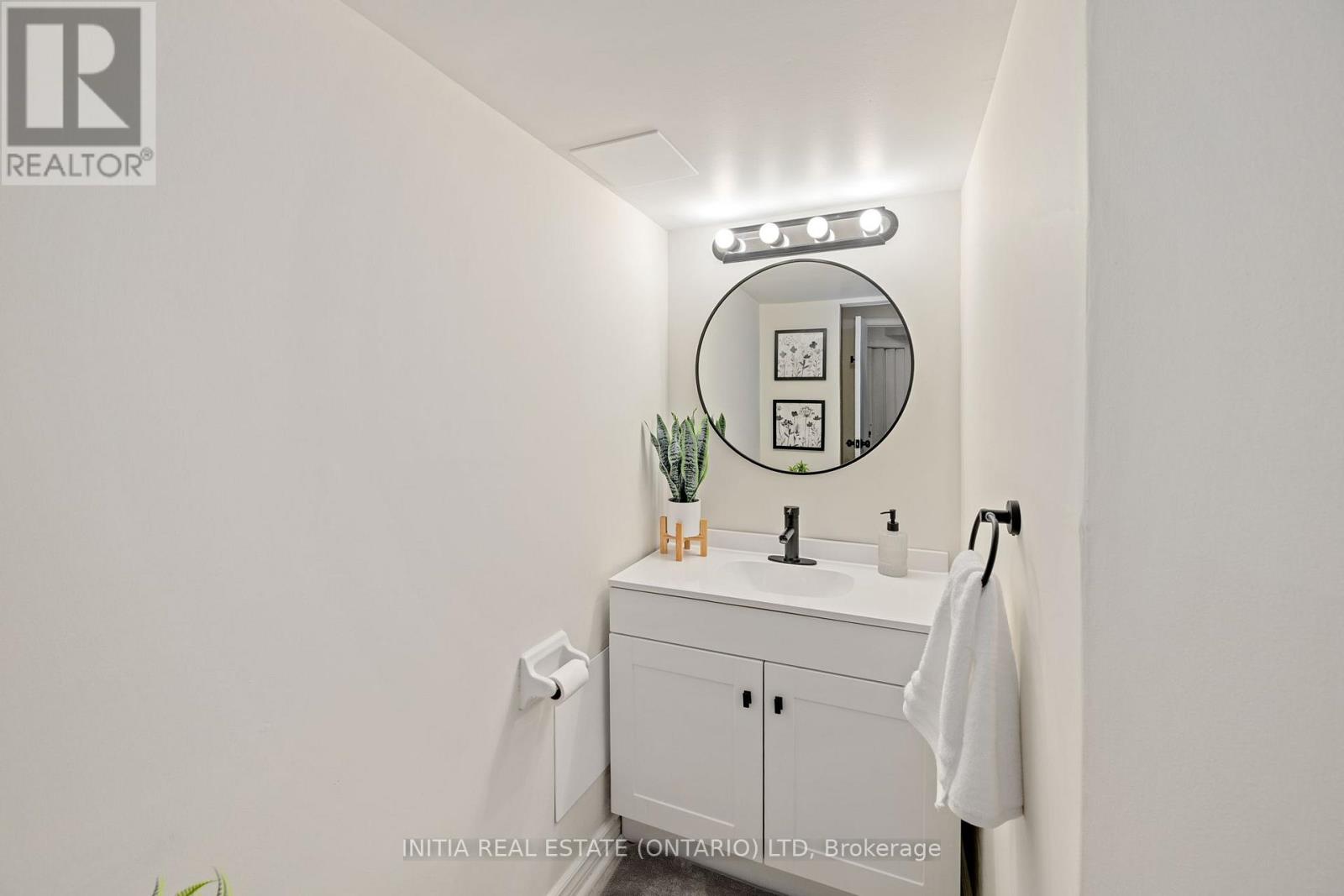 22 Queenston Crescent, London East, Ontario  N5W 1N6 - Photo 23 - X12856252