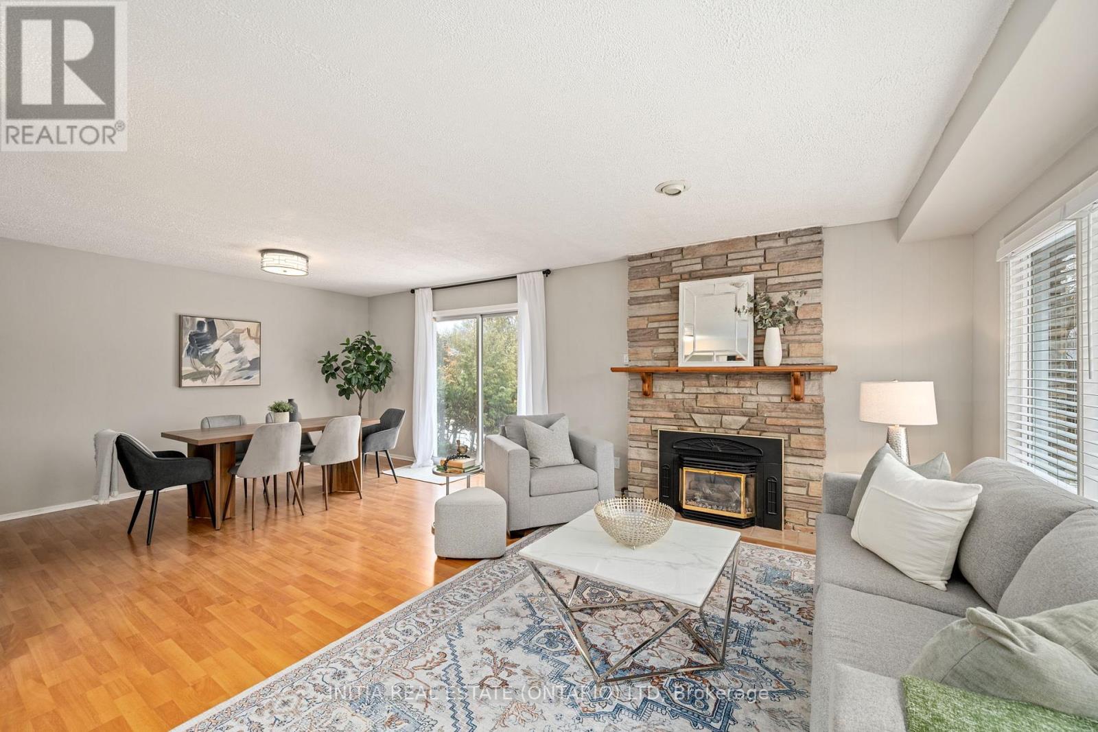 22 Queenston Crescent, London East, Ontario  N5W 1N6 - Photo 3 - X12856252