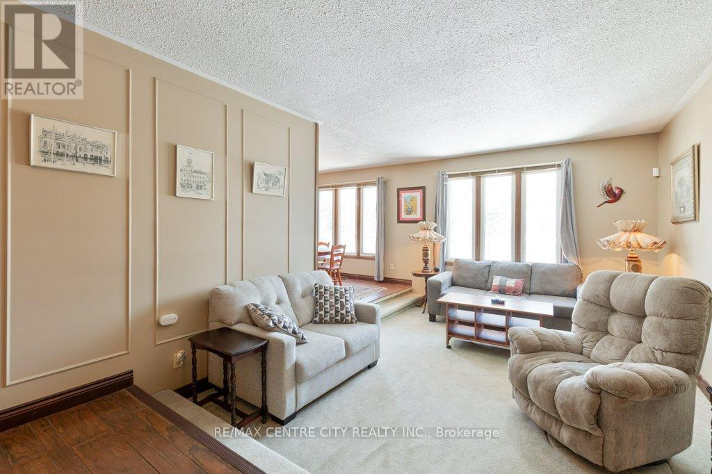 152 1/2 Fairview Avenue, St. Thomas, Ontario  N5R 4X9 - Photo 8 - X12856282