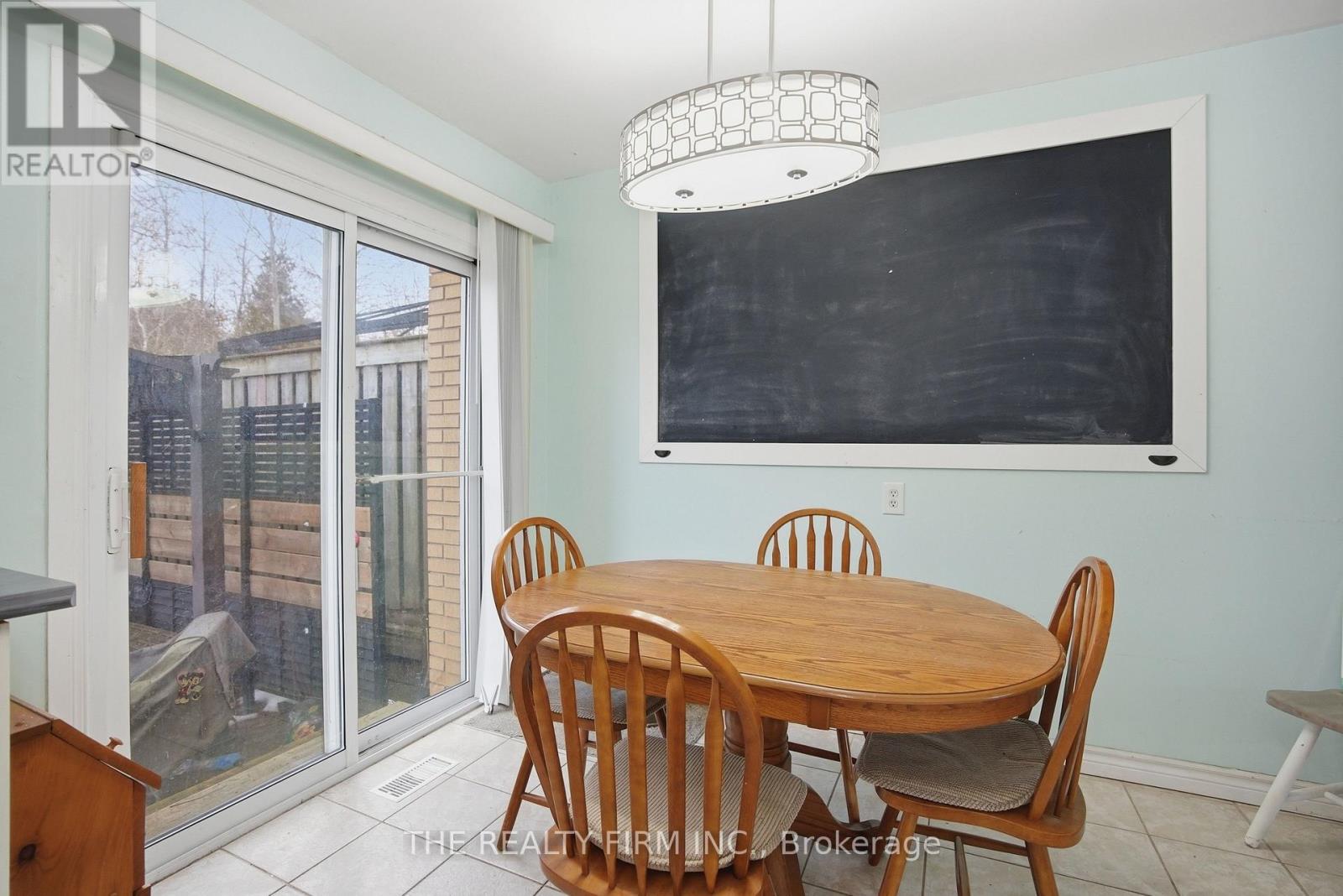 230 Cairn Street, London South, Ontario  N5Z 3W7 - Photo 10 - X12856314