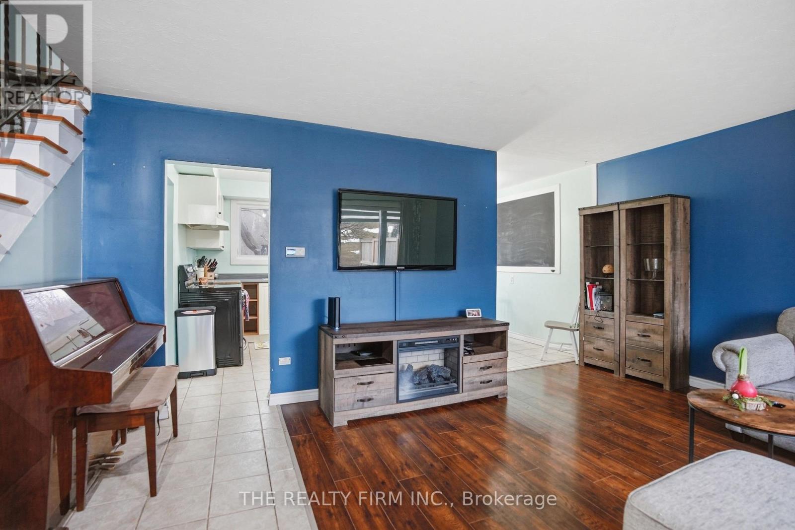 230 Cairn Street, London South, Ontario  N5Z 3W7 - Photo 7 - X12856314