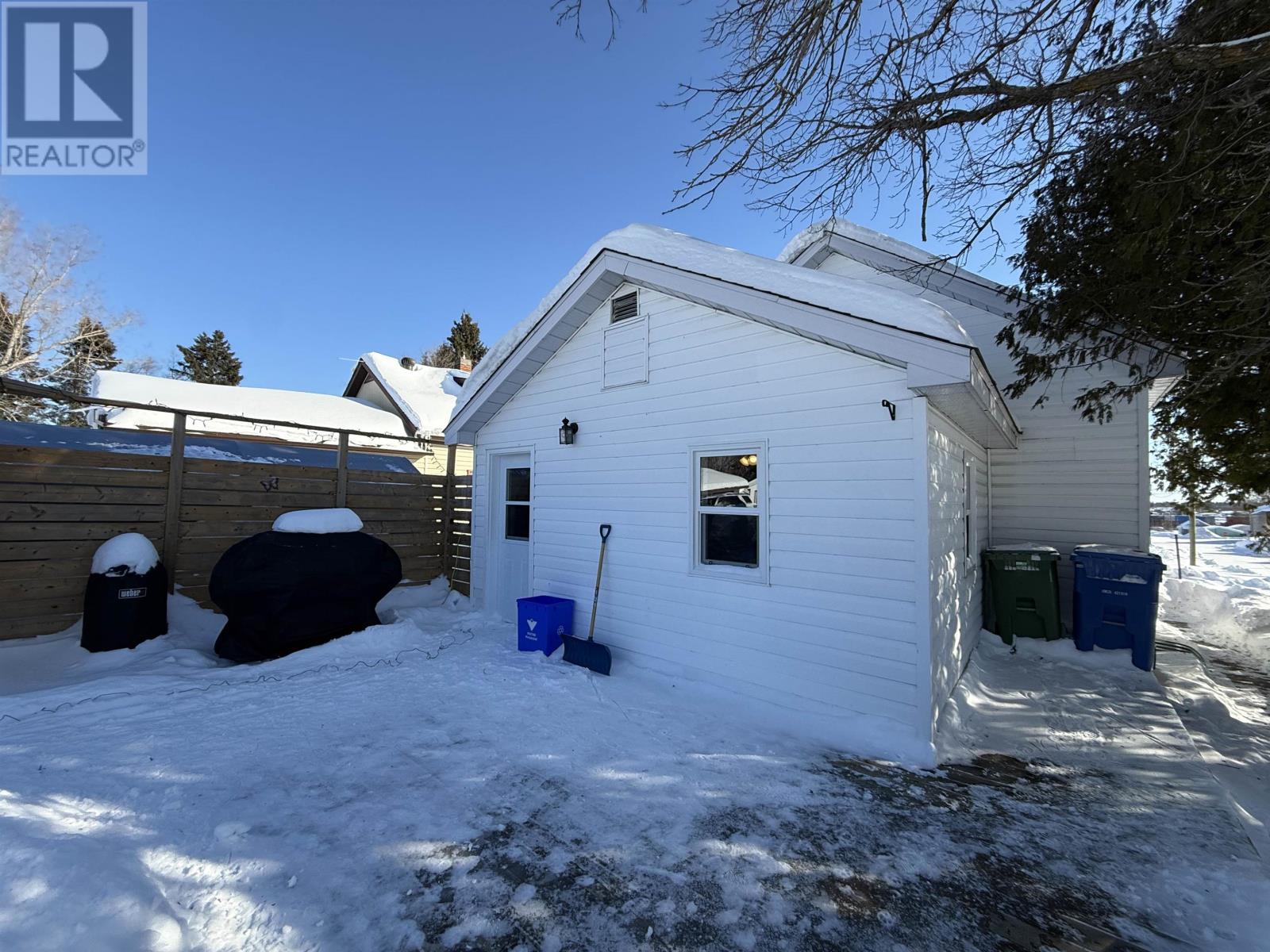 24 Queen St, Sioux Lookout, Ontario  P8T 1E8 - Photo 17 - TB2600328