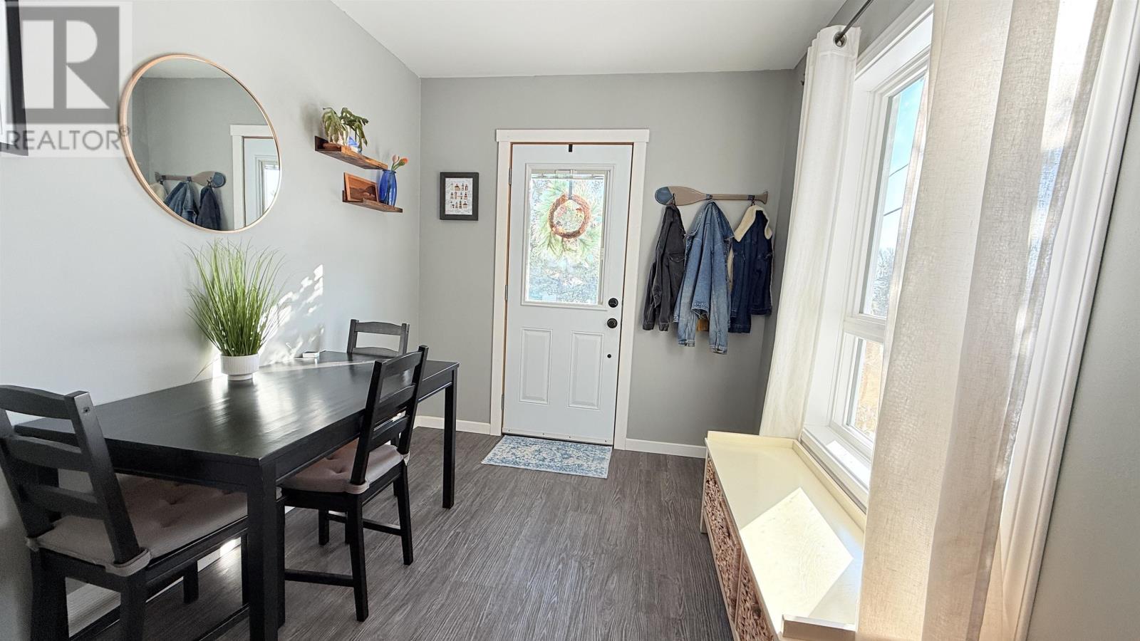 24 Queen St, Sioux Lookout, Ontario  P8T 1E8 - Photo 6 - TB2600328