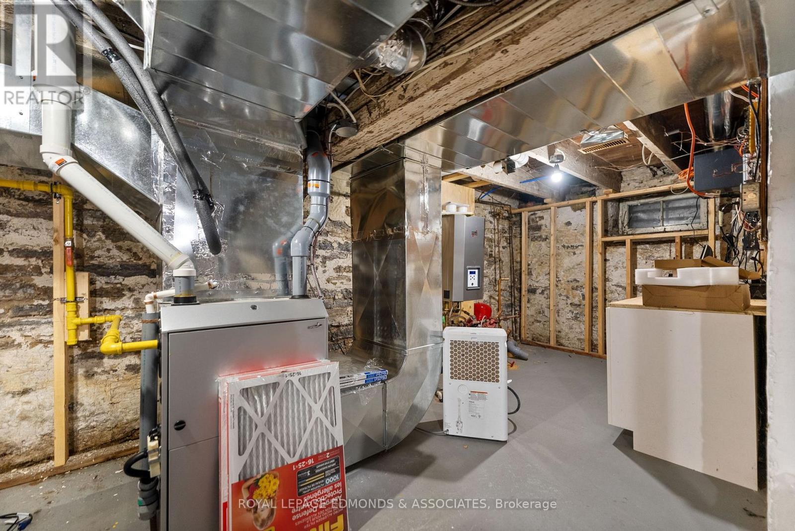 259 Pembroke Street E, Pembroke, Ontario  K8A 3J9 - Photo 33 - X12856302