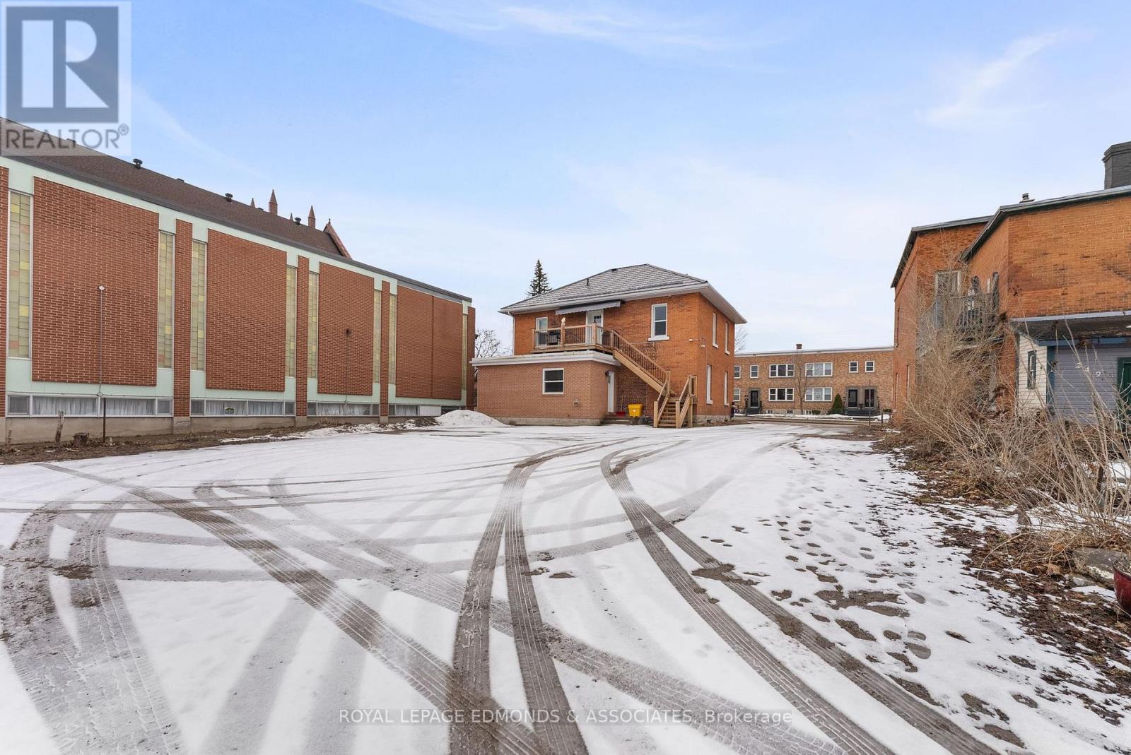 259 Pembroke Street E, Pembroke, Ontario  K8A 3J9 - Photo 44 - X12856302