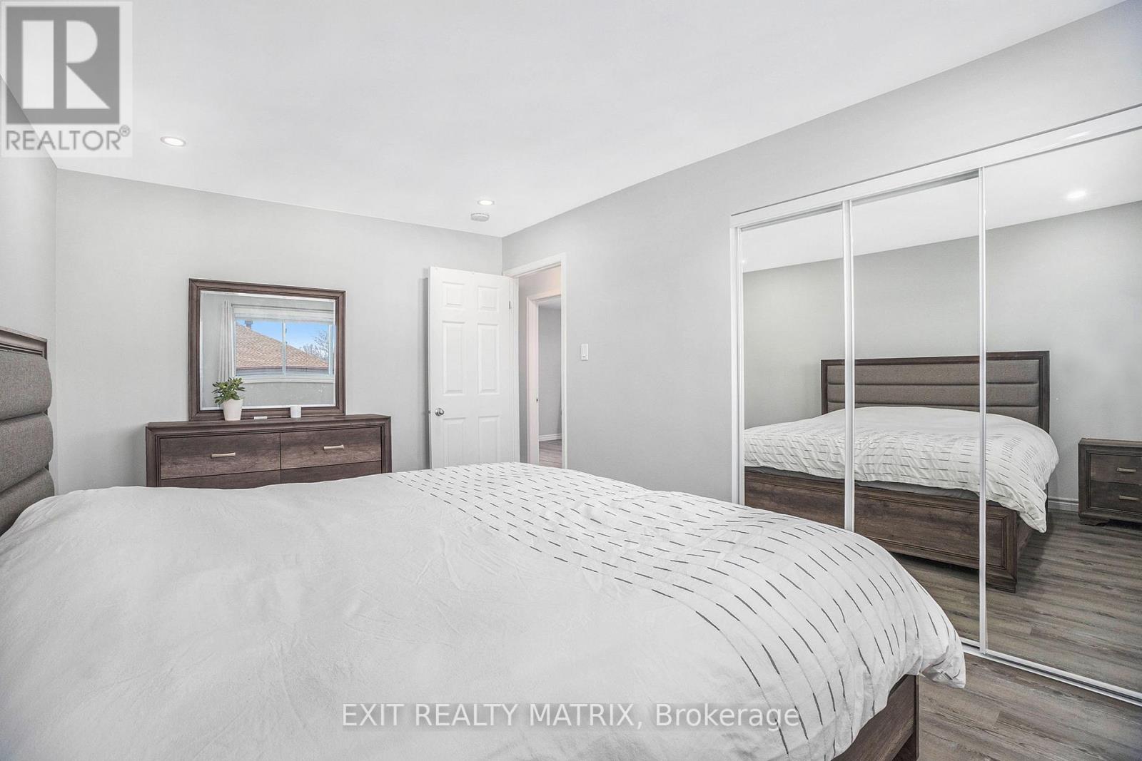 697 Levac Drive, Ottawa, Ontario  K4A 2R3 - Photo 20 - X12856194