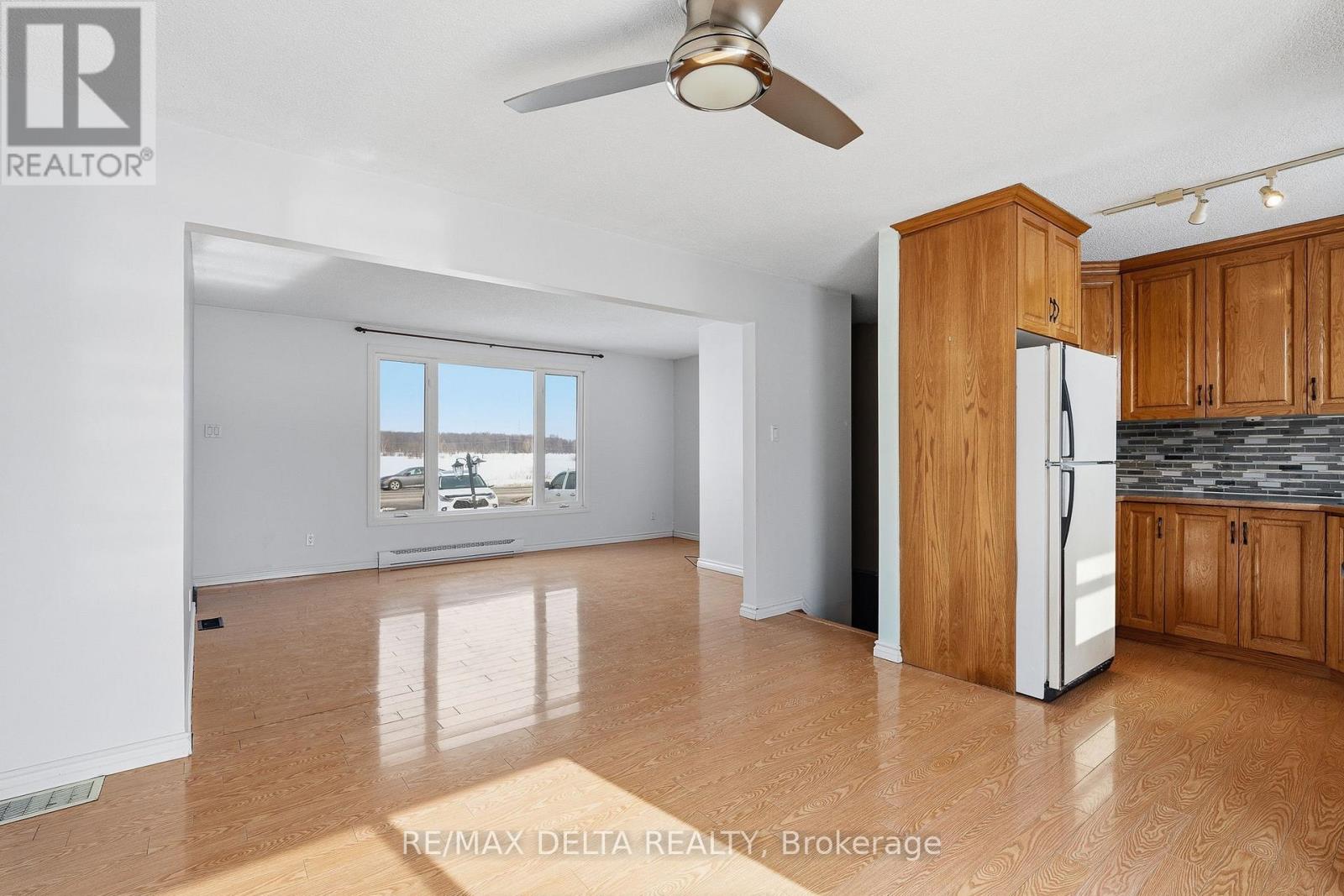 698 Baseline Road, Clarence-Rockland, Ontario  K0A 1N0 - Photo 11 - X12856222