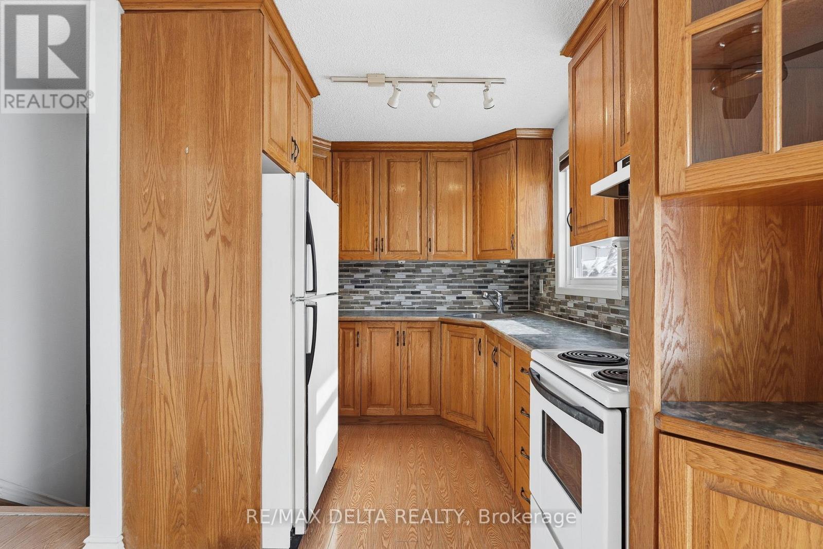 698 Baseline Road, Clarence-Rockland, Ontario  K0A 1N0 - Photo 13 - X12856222