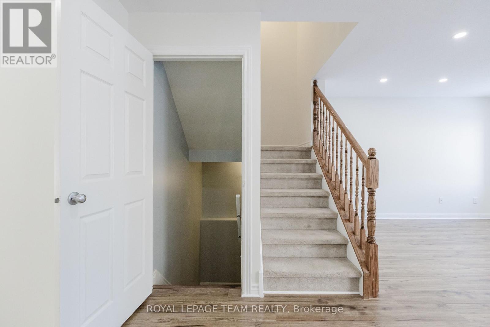 637 Clearbrook Drive, Ottawa, Ontario  K2J 5S1 - Photo 14 - X12856306