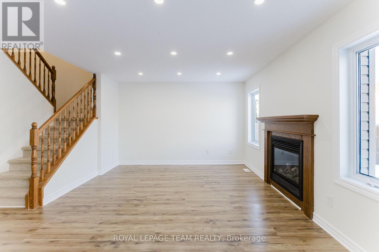 637 Clearbrook Drive, Ottawa, Ontario  K2J 5S1 - Photo 9 - X12856306