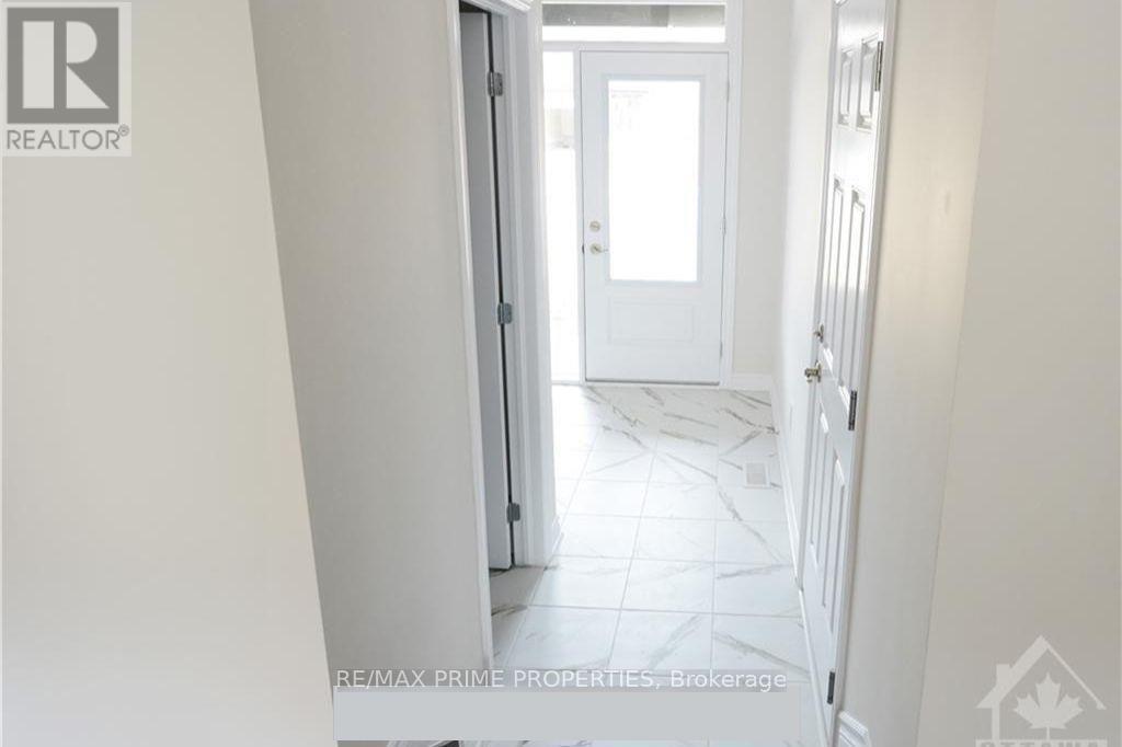 637 Fisher Street, North Grenville, Ontario  K0G 1J0 - Photo 2 - X12856382