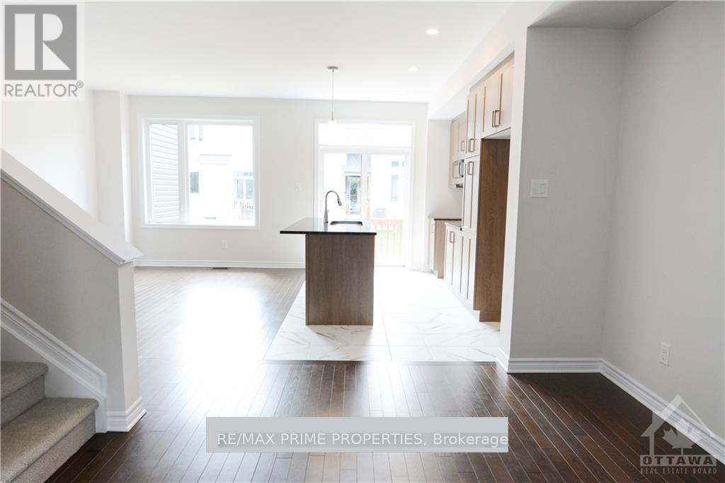 637 Fisher Street, North Grenville, Ontario  K0G 1J0 - Photo 4 - X12856386