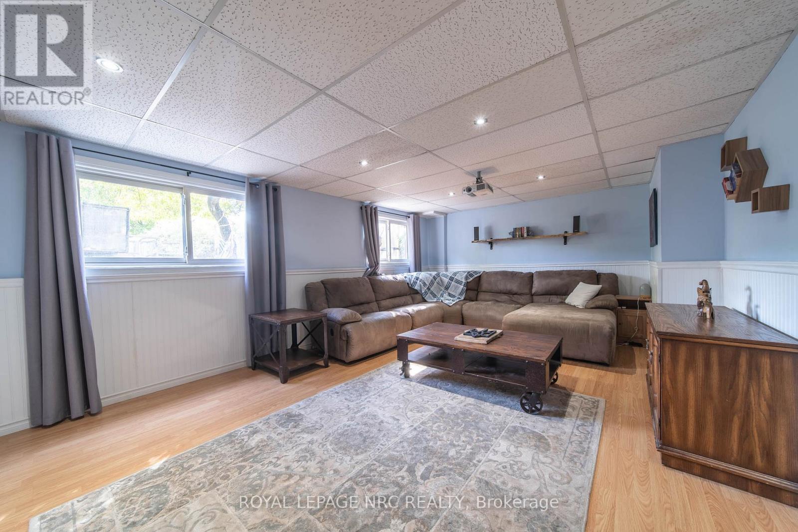 4228 York Drive, Niagara Falls, Ontario  L2E 6Y4 - Photo 14 - X12856278