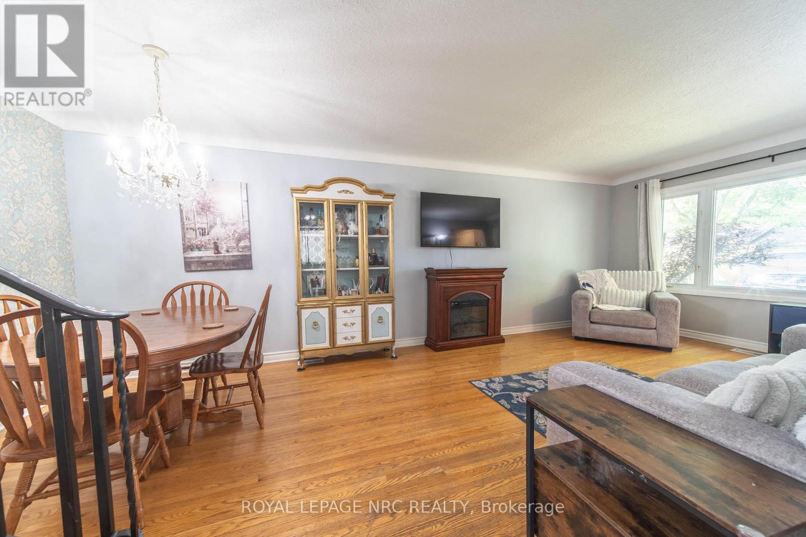 4228 York Drive, Niagara Falls, Ontario  L2E 6Y4 - Photo 6 - X12856278