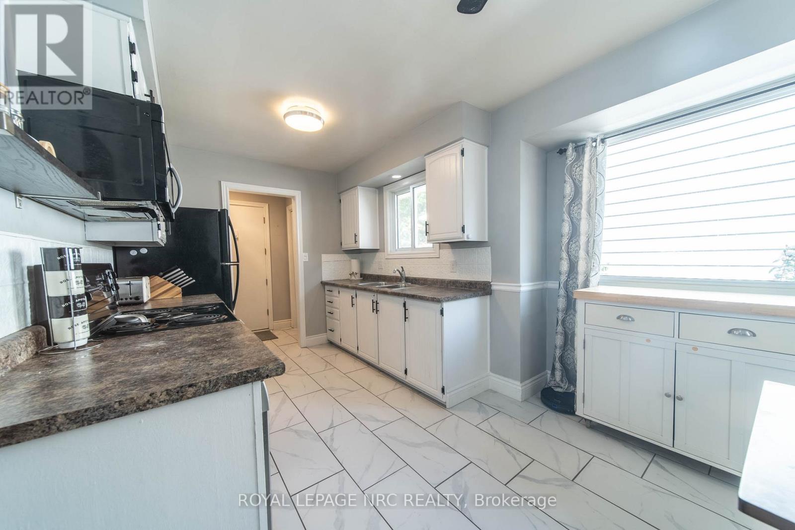 4228 York Drive, Niagara Falls, Ontario  L2E 6Y4 - Photo 8 - X12856278