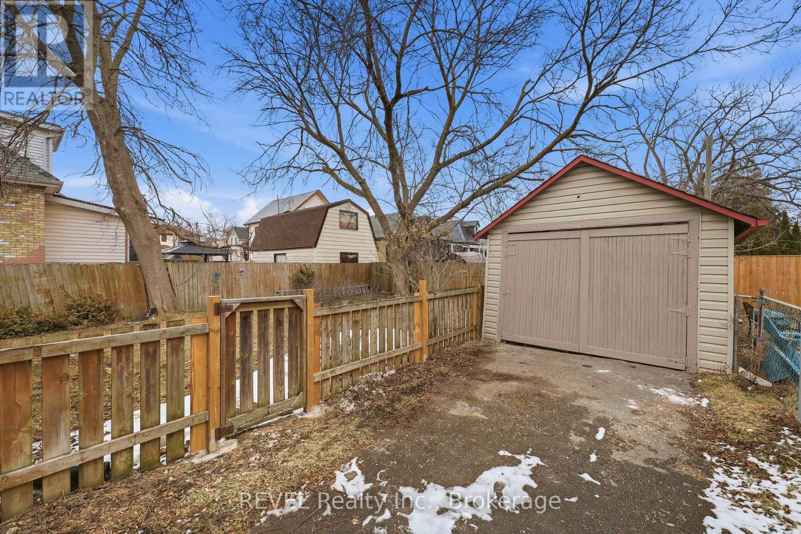 225 Ross Street, St. Thomas, Ontario  N5R 3Y5 - Photo 35 - X12856336