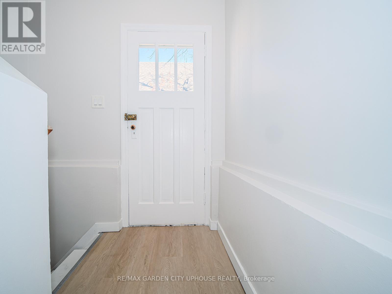 167 Dalhousie Avenue, St. Catharines (Port Dalhousie), Ontario  L2N 4X6 - Photo 12 - X12856380