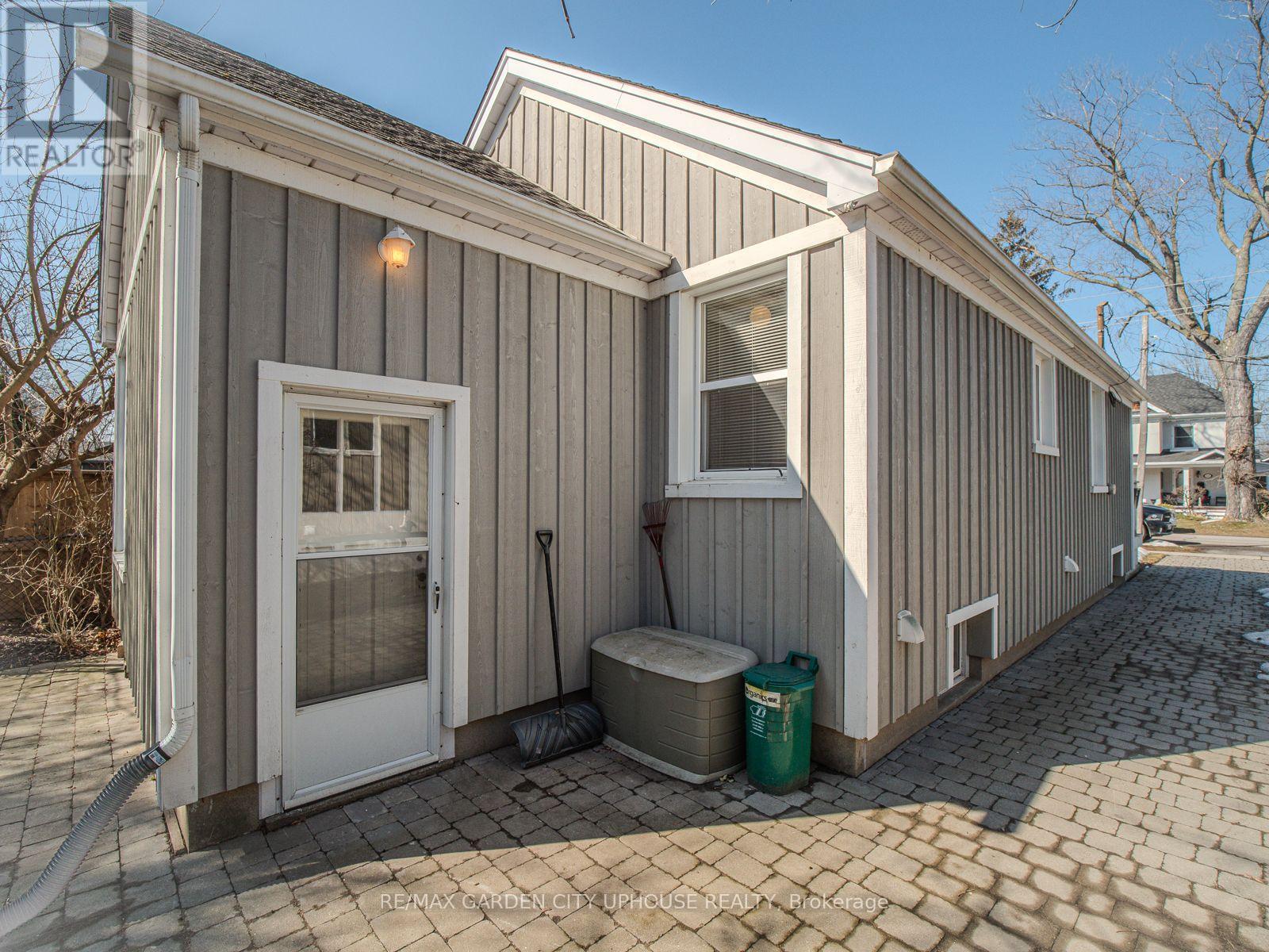 167 Dalhousie Avenue, St. Catharines (Port Dalhousie), Ontario  L2N 4X6 - Photo 18 - X12856380