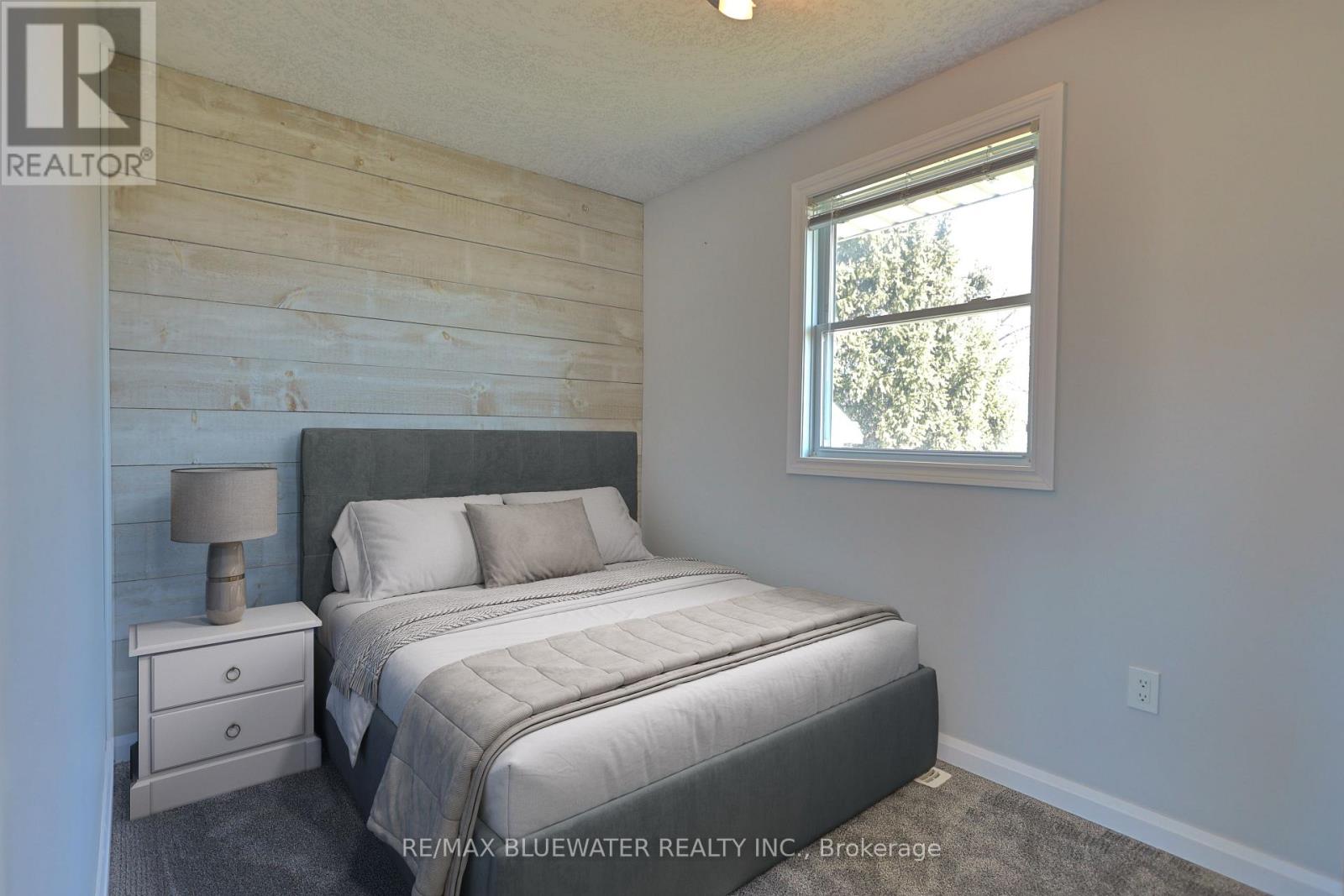 71224 Sandra Street, Bluewater, Ontario  N0M 1N0 - Photo 17 - X12851806