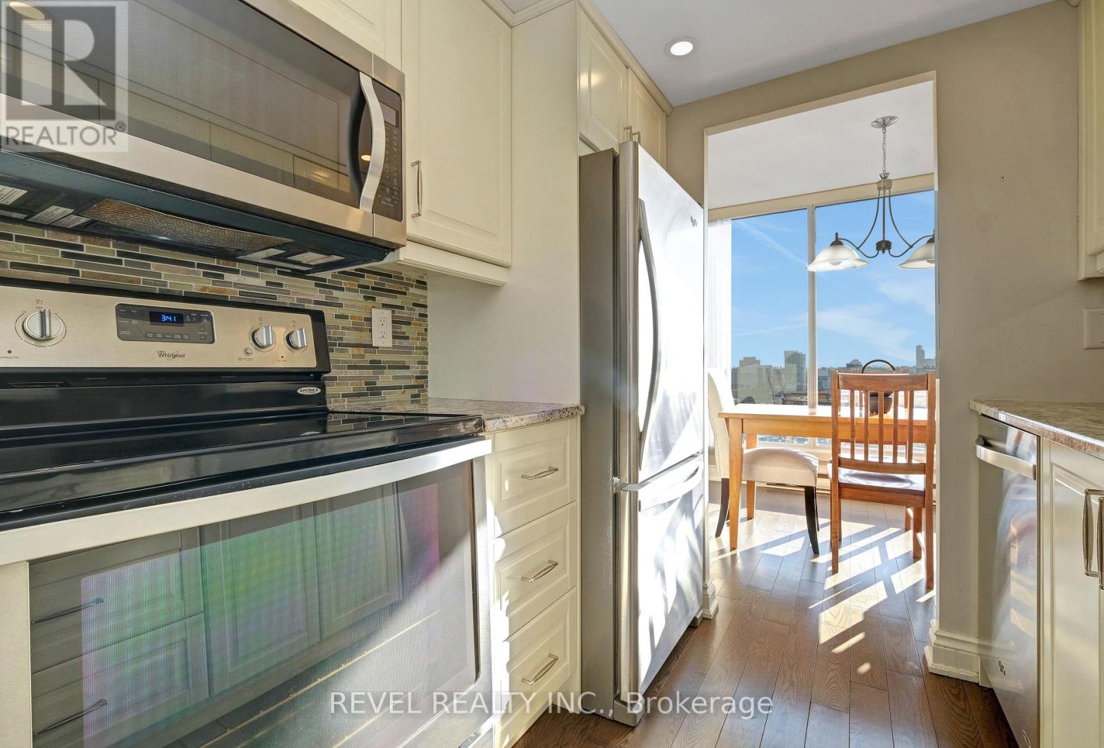 1403 - 20 The Driveway Drive, Ottawa, Ontario  K2P 1C8 - Photo 13 - X12855944