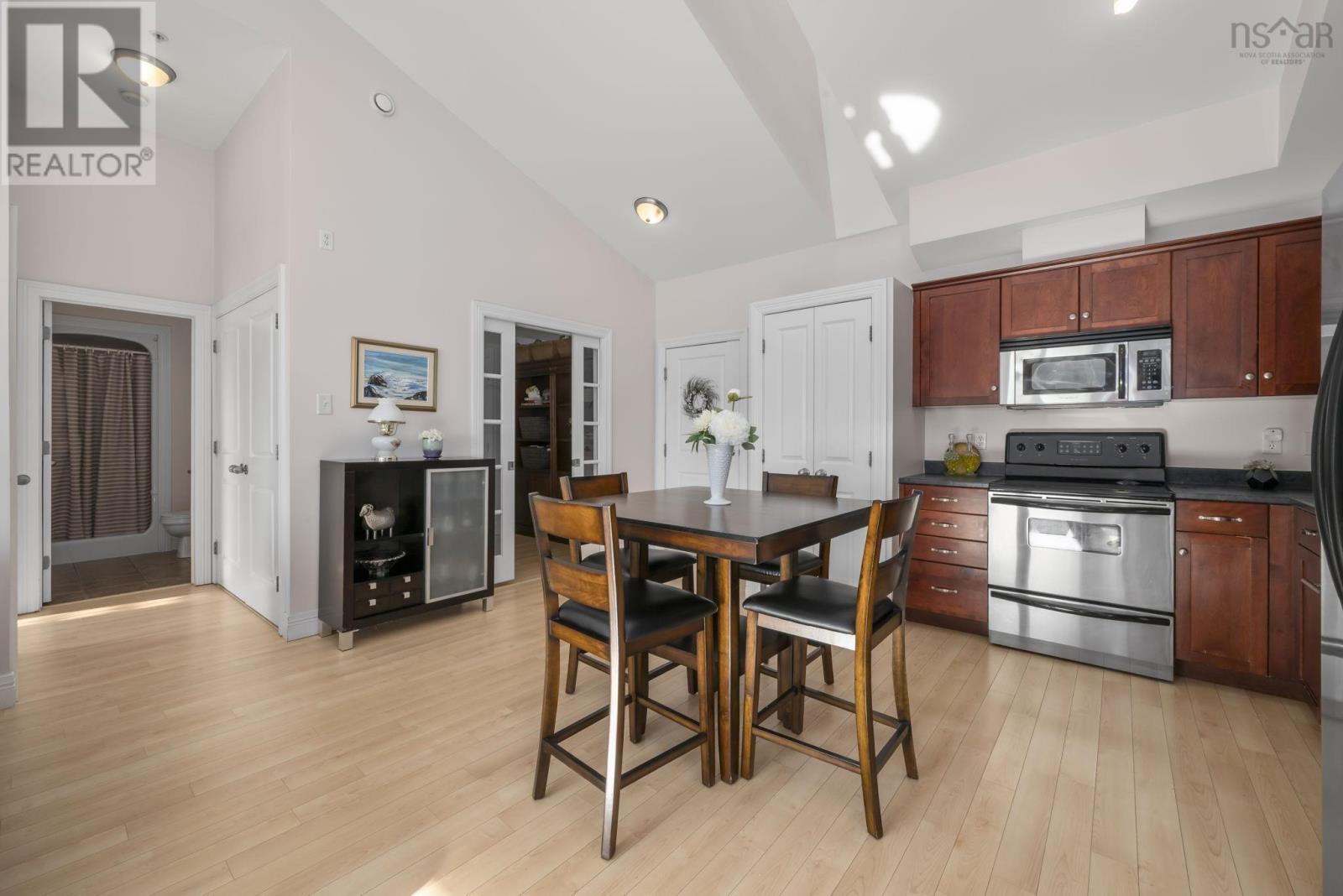 402 171 Portland Street, Dartmouth, Nova Scotia  B2Y 4X2 - Photo 10 - 202603908