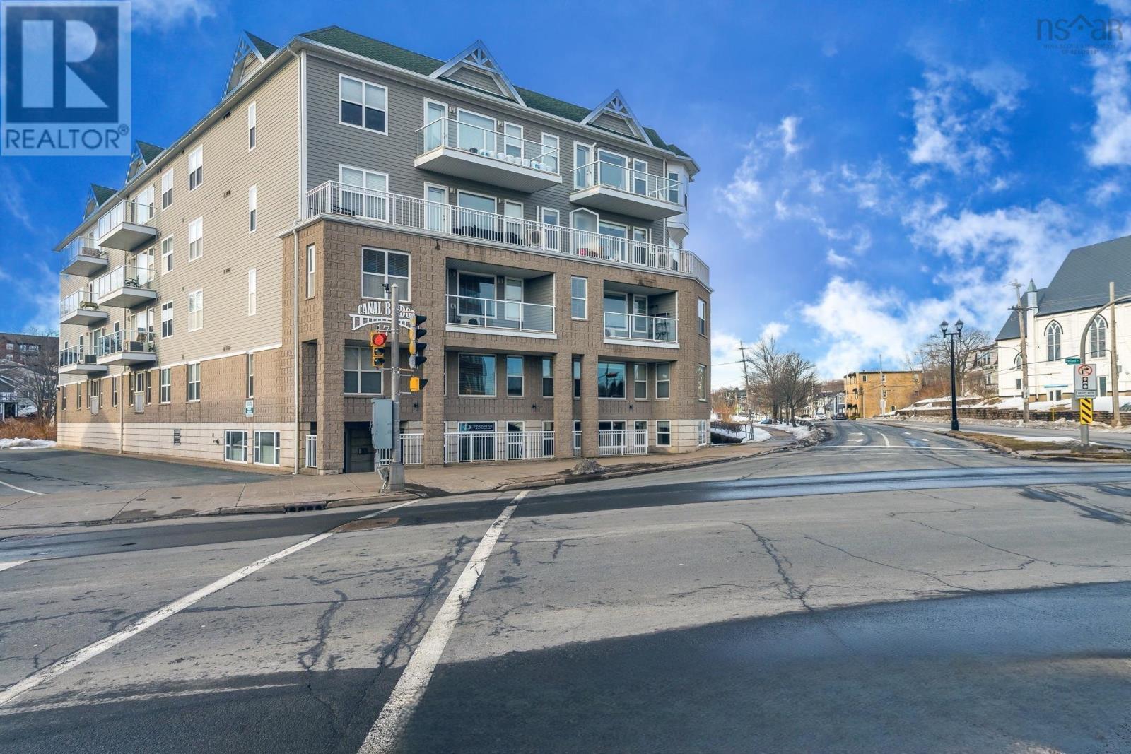402 171 Portland Street, Dartmouth, Nova Scotia  B2Y 4X2 - Photo 1 - 202603908