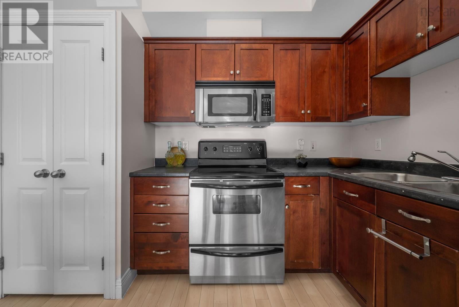 402 171 Portland Street, Dartmouth, Nova Scotia  B2Y 4X2 - Photo 5 - 202603908