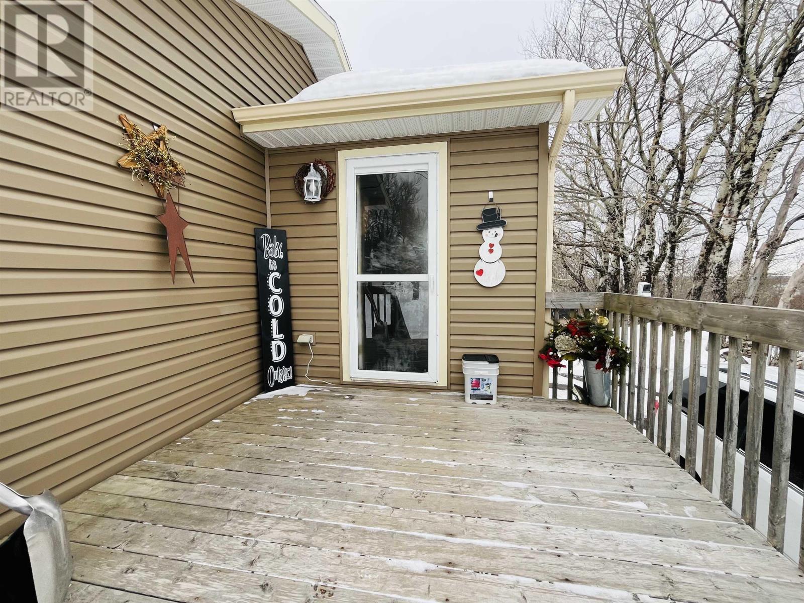 93 Herrett Road, Springhill, Nova Scotia  B0M 1X0 - Photo 3 - 202604056