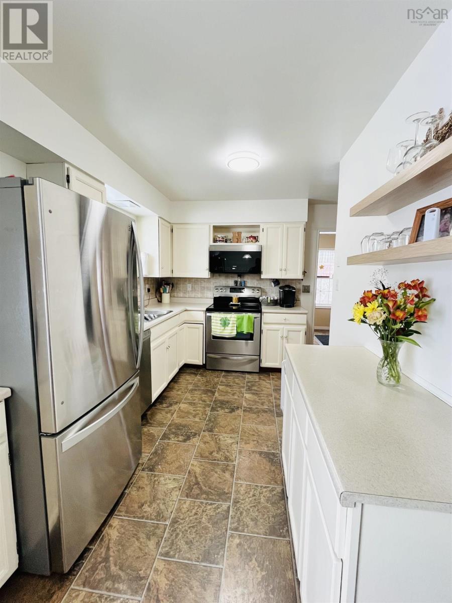 93 Herrett Road, Springhill, Nova Scotia  B0M 1X0 - Photo 9 - 202604056