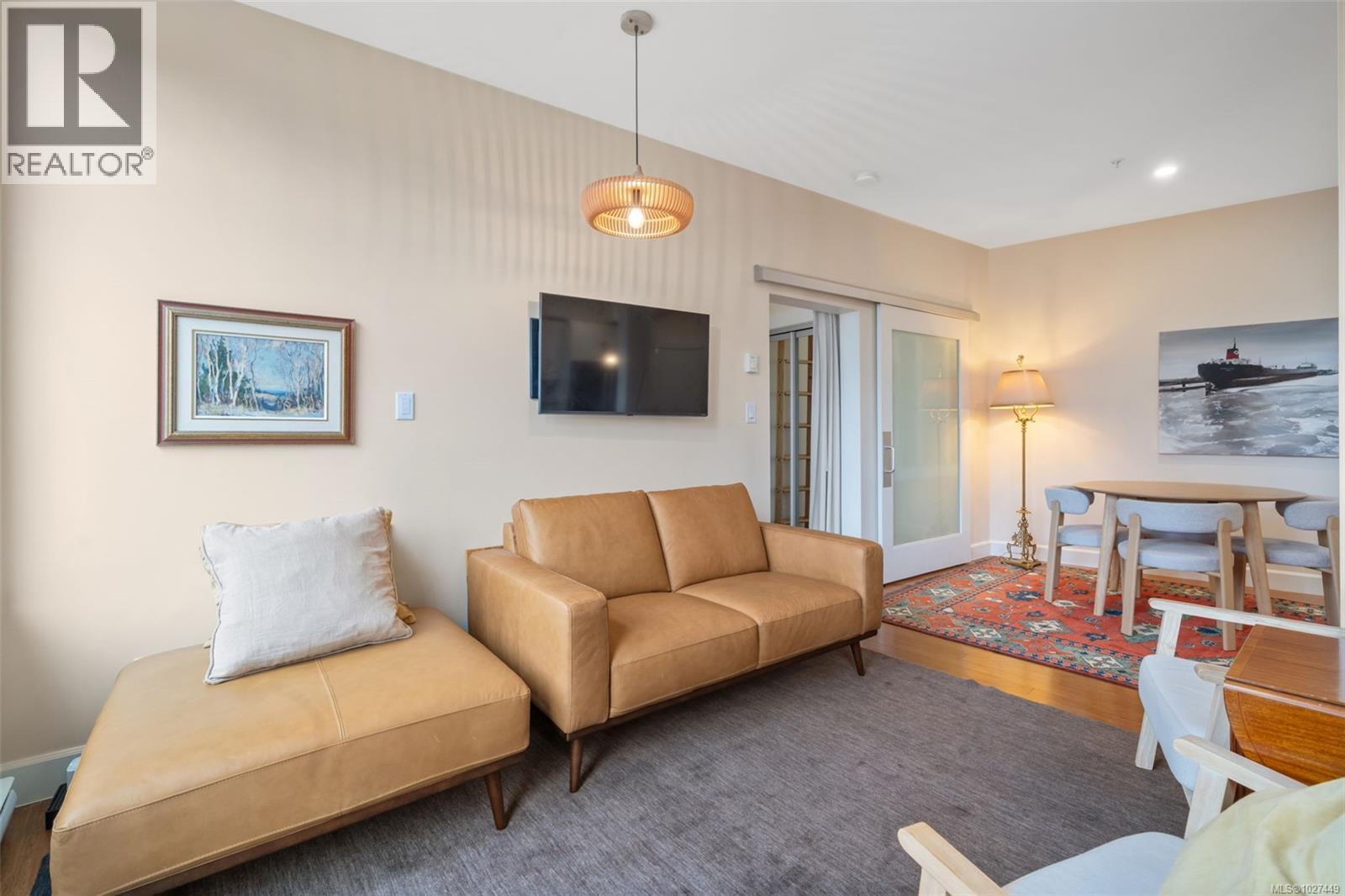 304 1035 Sutlej St, Victoria, British Columbia  V8V 2V9 - Photo 10 - 1027449