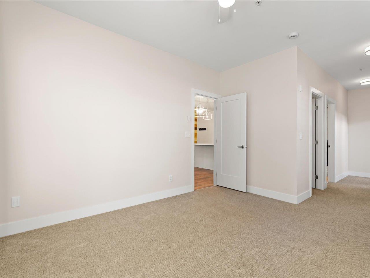 101 14605 Mcdougall Drive, Surrey, British Columbia  V4P 0G7 - Photo 11 - R3096808