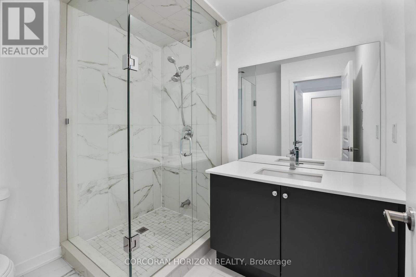 6 - 12 Marquette Avenue, Toronto, Ontario  M6A 0E1 - Photo 12 - C12856198
