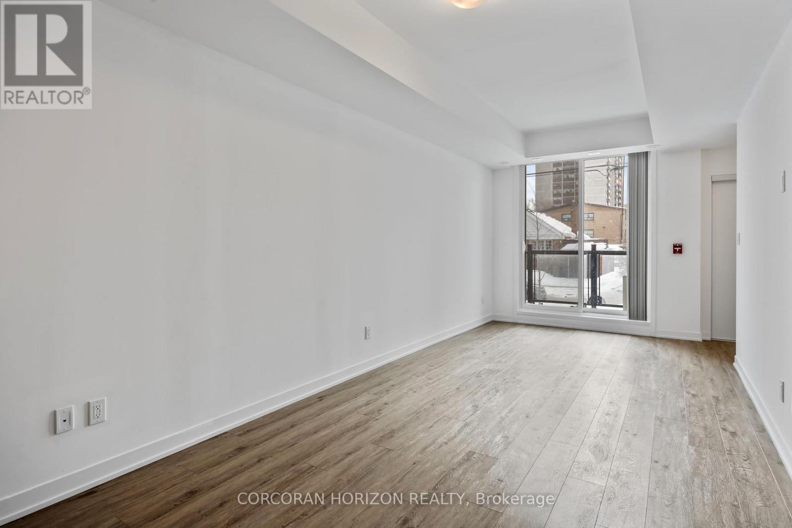 6 - 12 Marquette Avenue, Toronto, Ontario  M6A 0E1 - Photo 6 - C12856198
