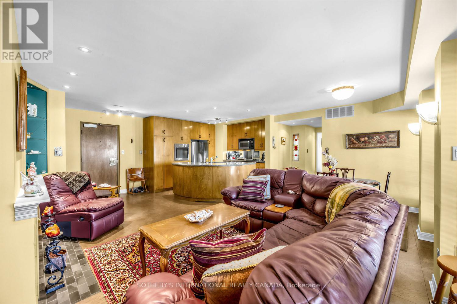 202 - 8 Hawthorn Avenue, Toronto, Ontario  M4W 2Z2 - Photo 7 - C12856242