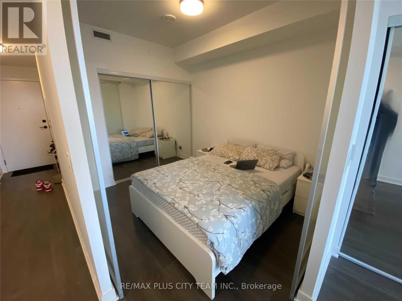 S539 - 180 Mill Street, Toronto, Ontario  M5A 0V7 - Photo 6 - C12856280