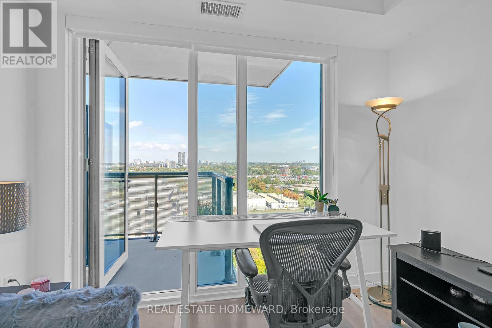 2039 - 20 Inn On The Park Drive, Toronto, Ontario  M3C 0P8 - Photo 12 - C12856384