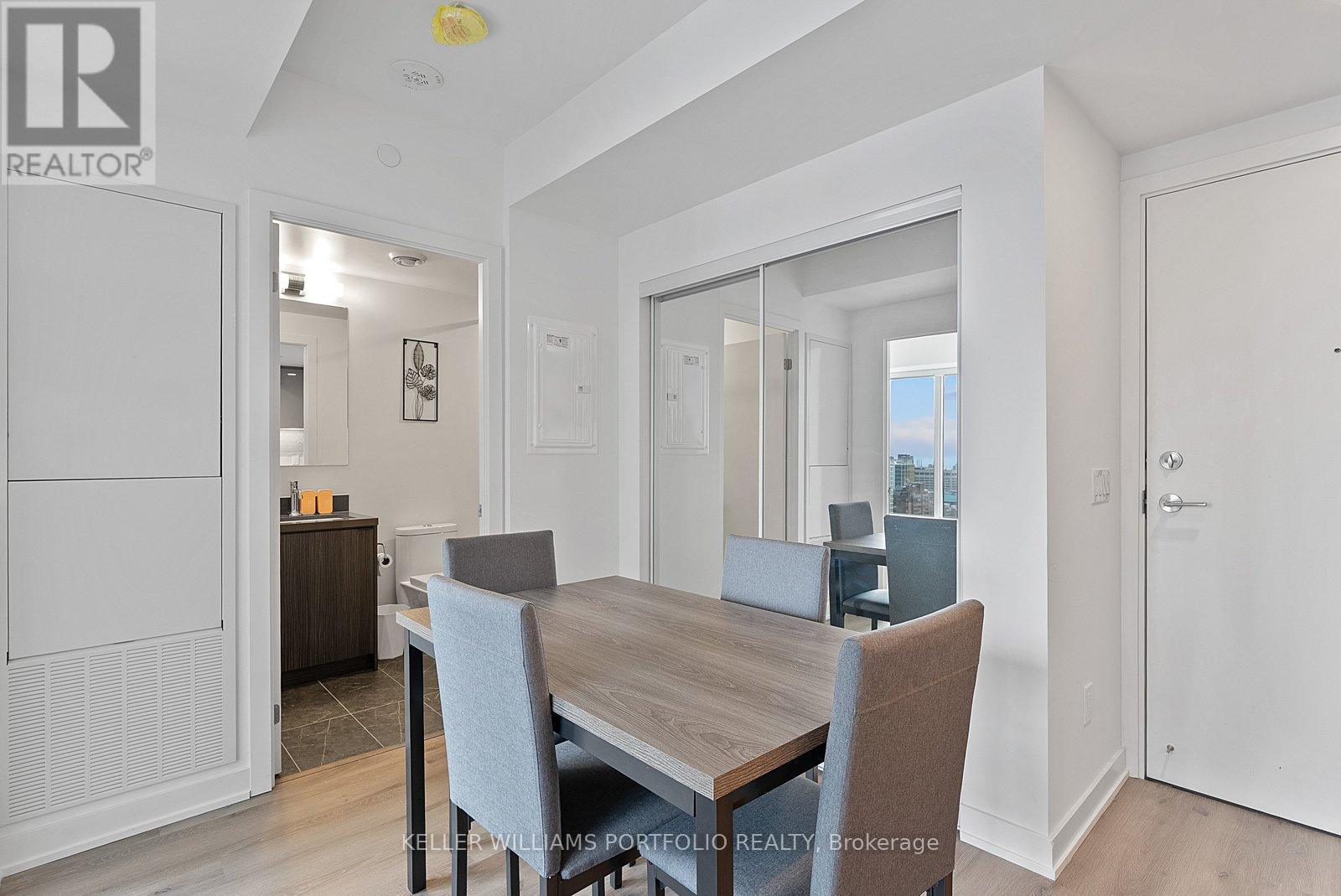 3816 - 252 Church Street, Toronto, Ontario  M5B 0E6 - Photo 6 - C12856394