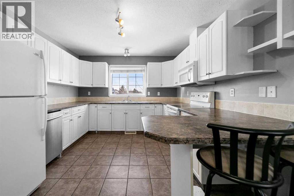 6801 40 Avenueclose, Camrose, Alberta  T4V 5A7 - Photo 6 - A2290289