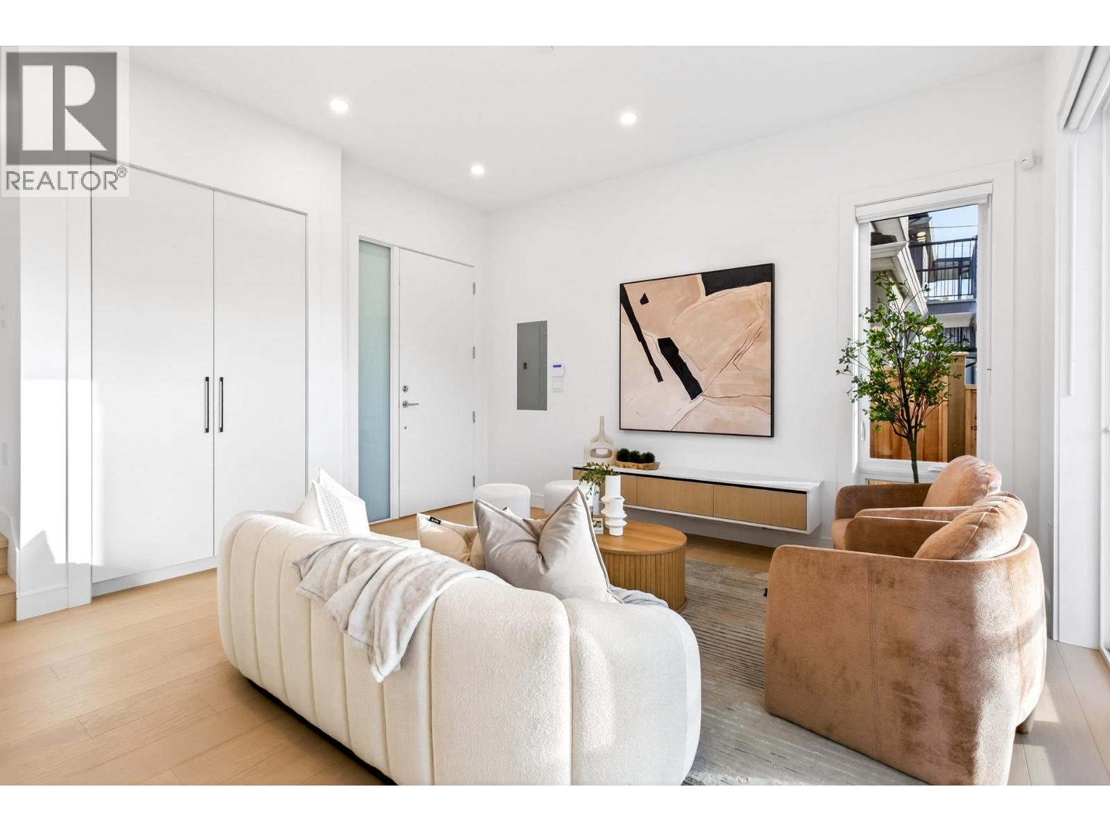 2 6933 Prince Edward Street, Vancouver, British Columbia  V5X 3P2 - Photo 6 - R3097032