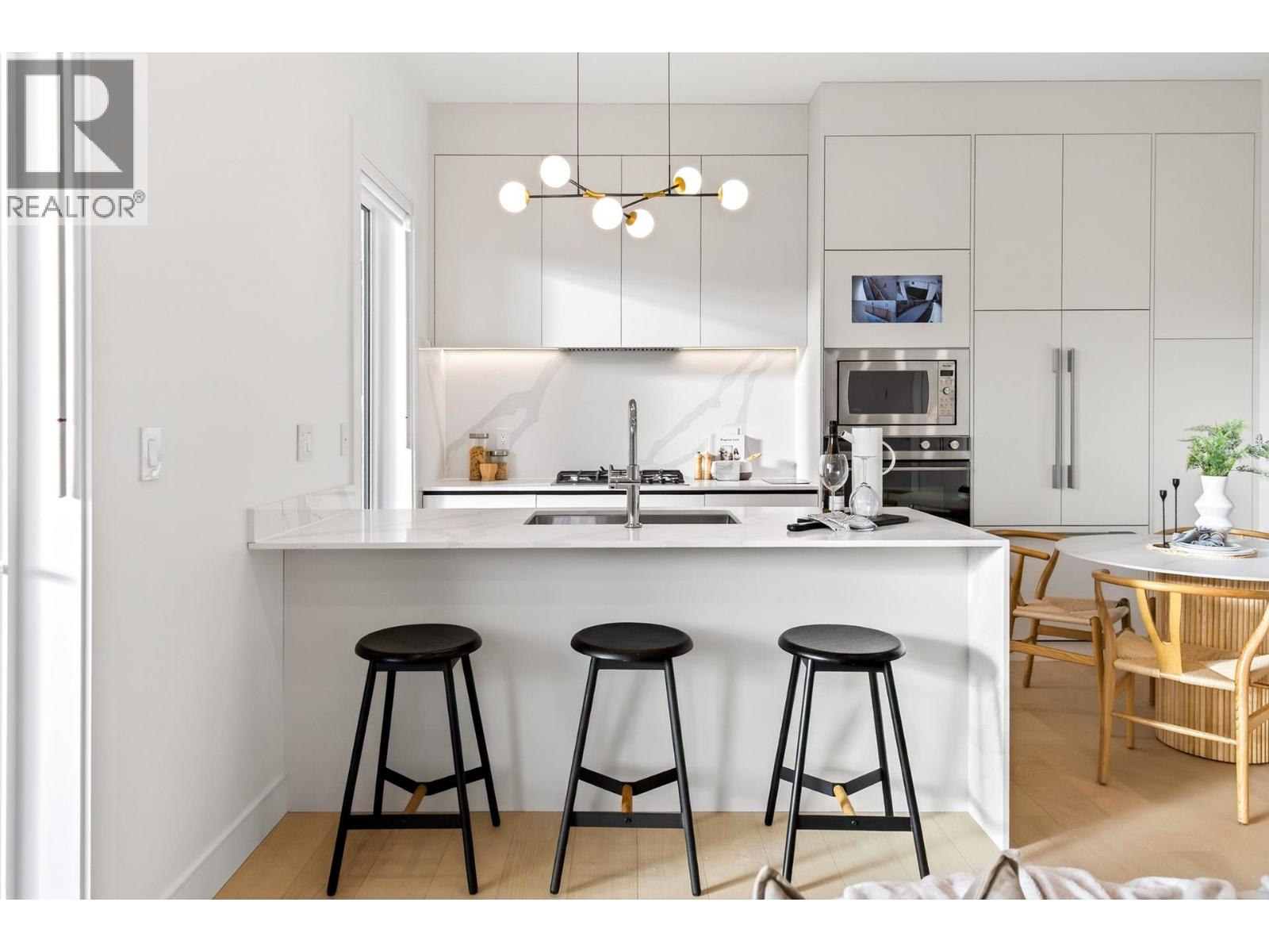 2 6933 Prince Edward Street, Vancouver, British Columbia  V5X 3P2 - Photo 10 - R3097032