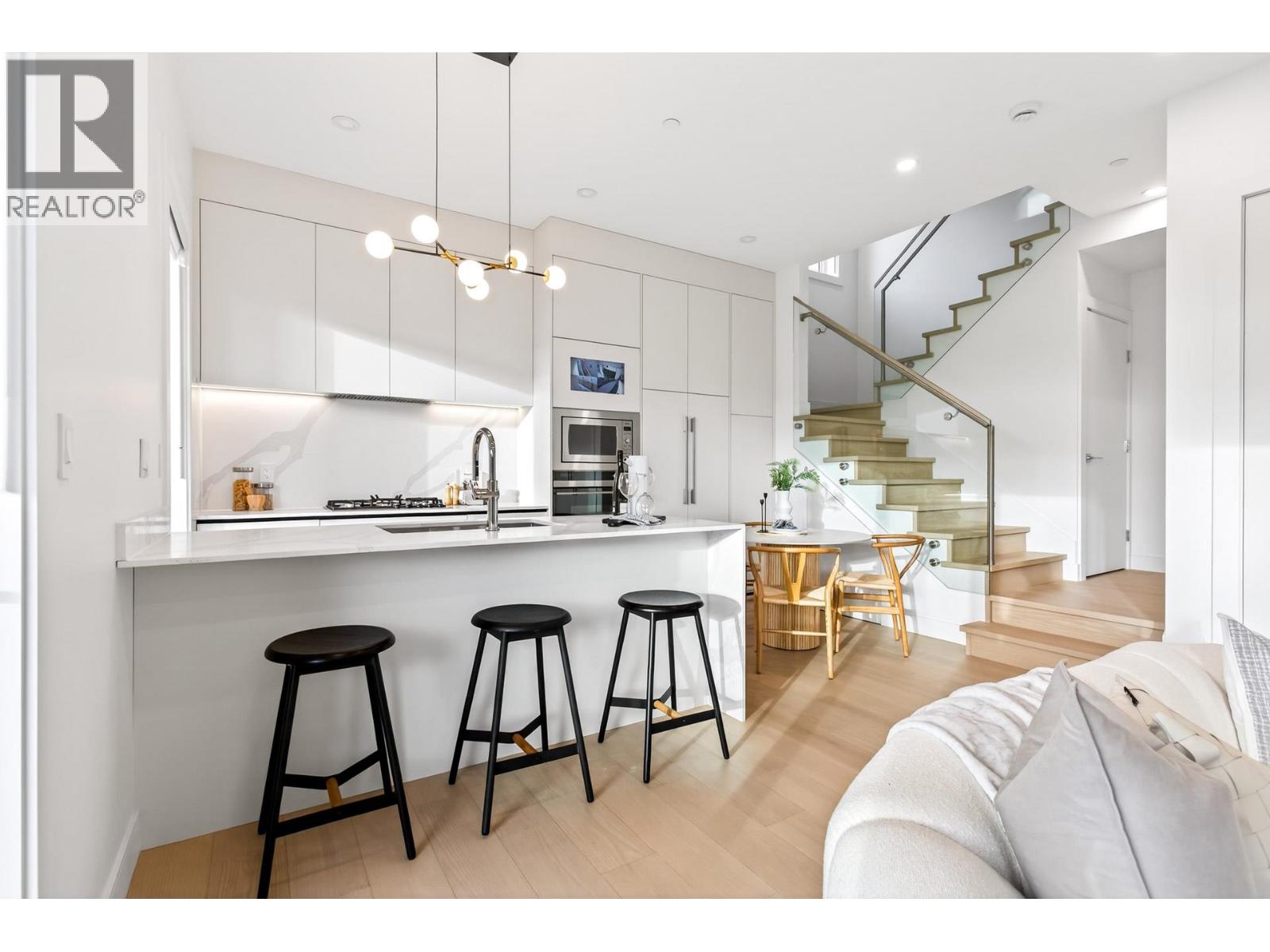 2 6933 Prince Edward Street, Vancouver, British Columbia  V5X 3P2 - Photo 9 - R3097032