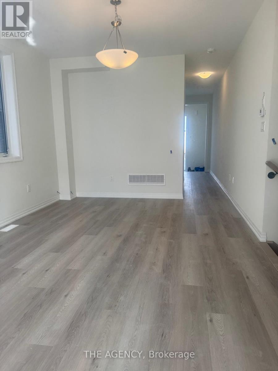 2411 Laurelview Street, Oshawa, Ontario  L1L 0X4 - Photo 9 - E12856160