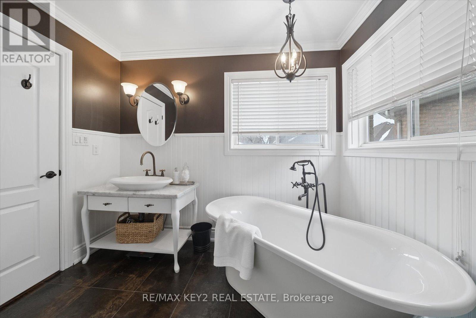 421 Pineview Lane, Pickering, Ontario  L1V 6X4 - Photo 24 - E12856240