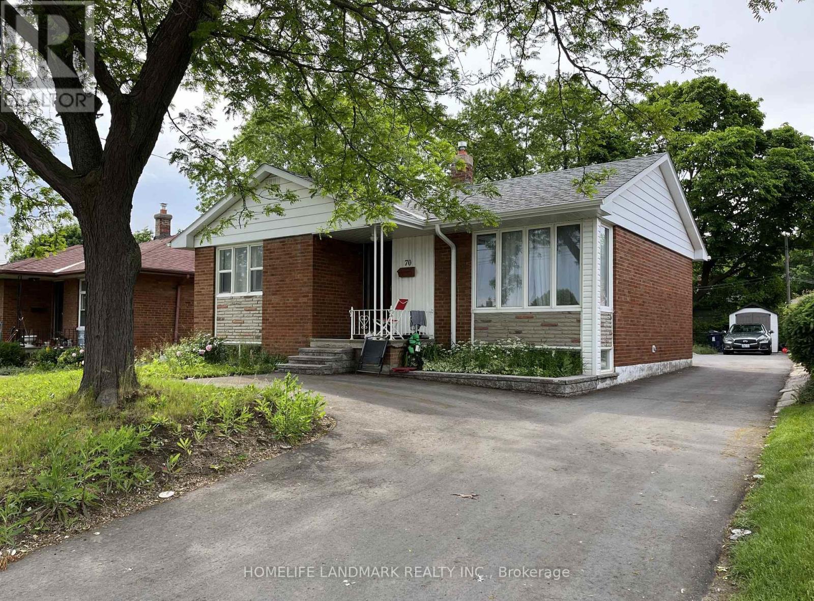 Bsmt - 70 Beacham Crescent, Toronto, Ontario  M1T 1N1 - Photo 2 - E12856352