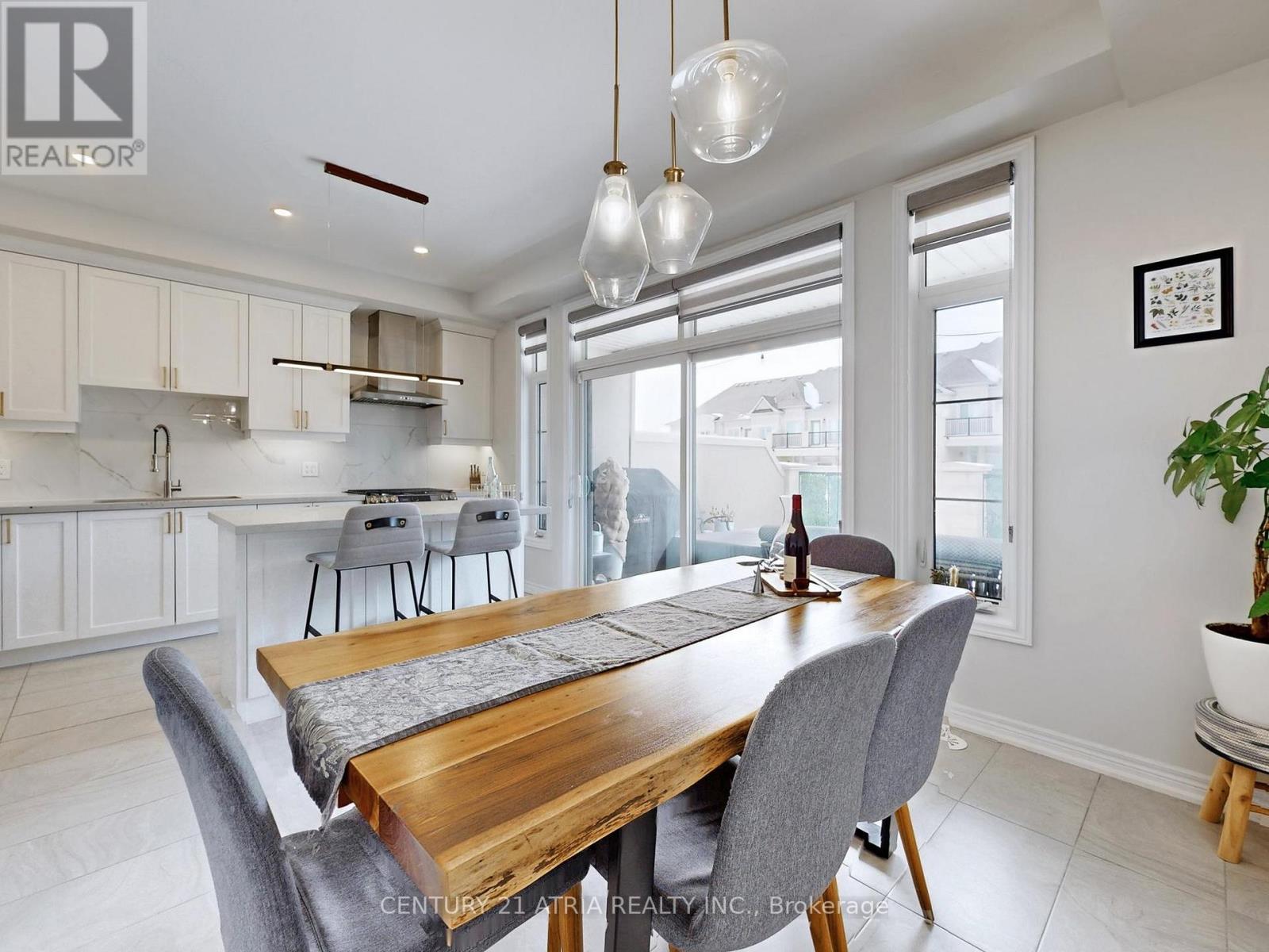 46 Campobello Street, Vaughan, Ontario  L6A 5B3 - Photo 11 - N12856158