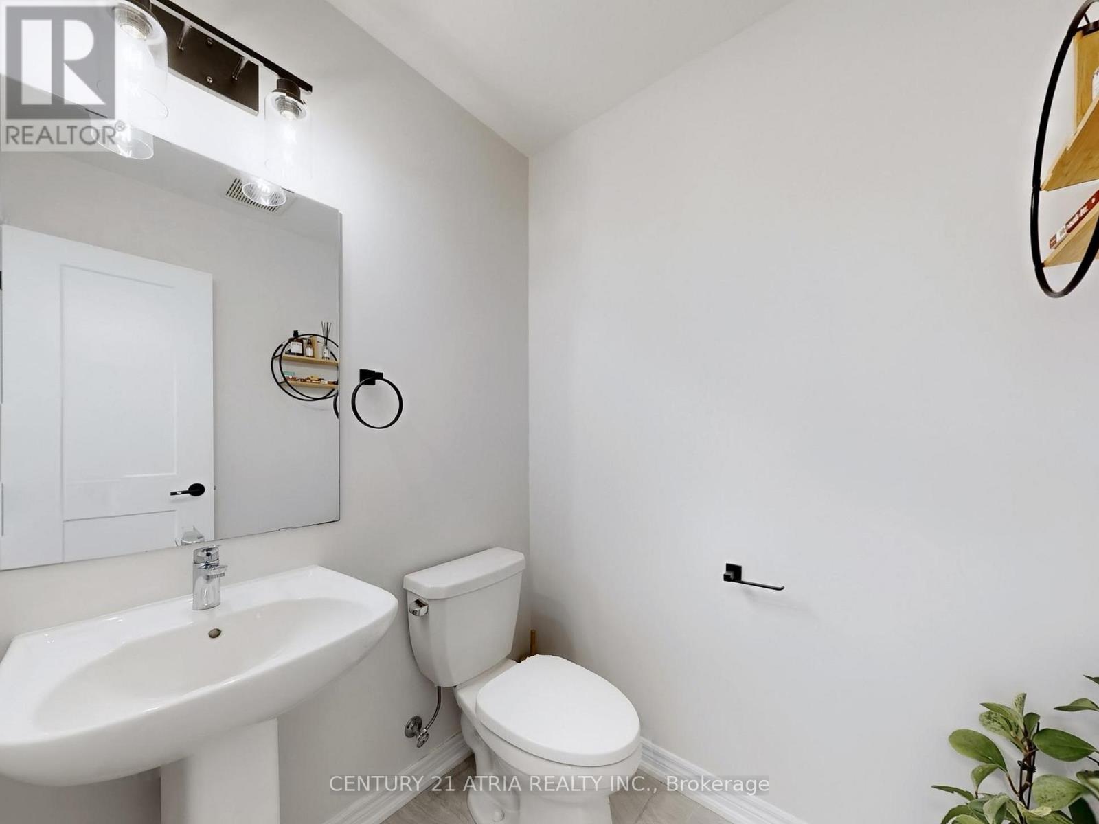 46 Campobello Street, Vaughan, Ontario  L6A 5B3 - Photo 12 - N12856158