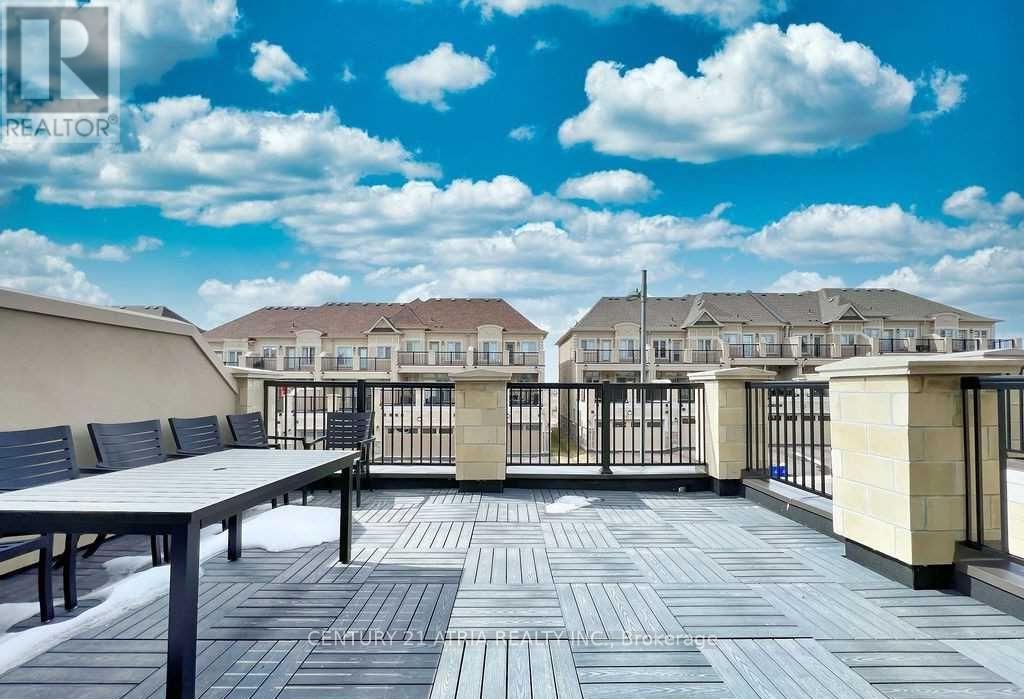 46 Campobello Street, Vaughan, Ontario  L6A 5B3 - Photo 32 - N12856158