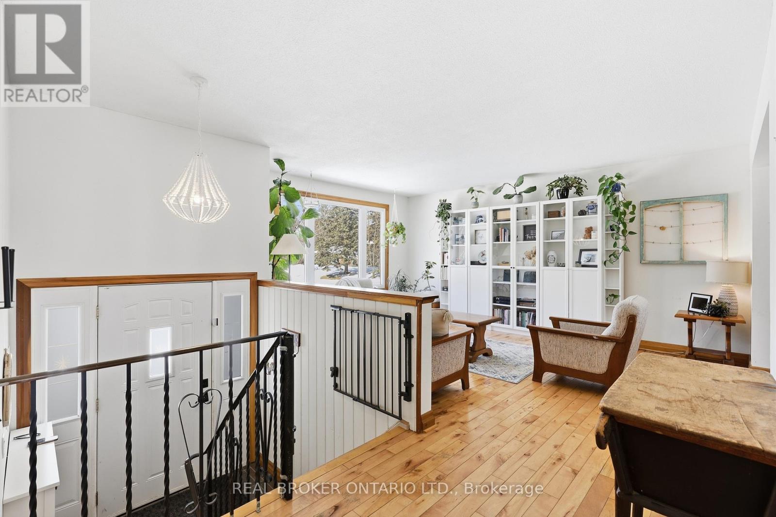 9 Pine Park Boulevard, Adjala-Tosorontio, Ontario  L0M 1J0 - Photo 22 - N12856232